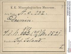 Etiketten zu Desmin (NHMW-MIN-Ae232)